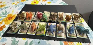 Colección Natoons Dinosaurios Dinos Huevo Kinder