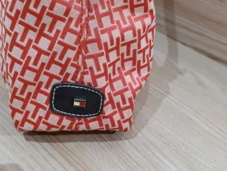 Bolso Tommy Hilfiger Naranja, prácticamente nuevo