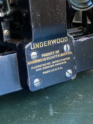 Máquina de escribir Underwood antigua