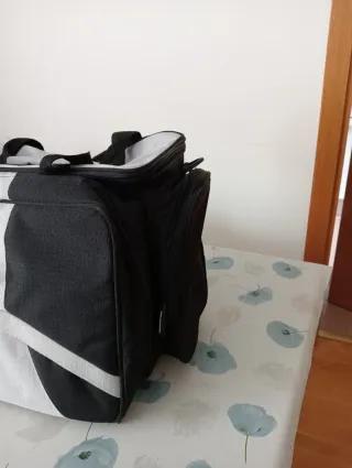 Bolsa picnic BENETTON / nevera - ESTRENAR