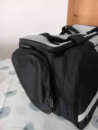 Bolsa picnic BENETTON / nevera - ESTRENAR
