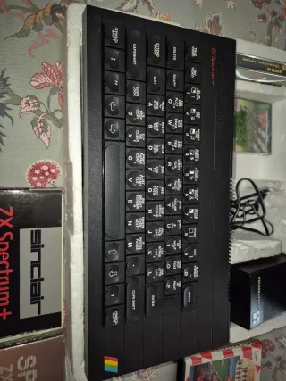 ZX Spectrum+ con extras – Ideal coleccionistas