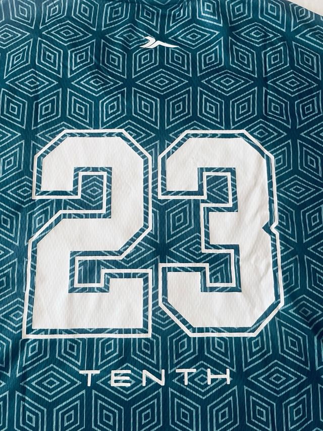 Camiseta Tenth Retro Talla L