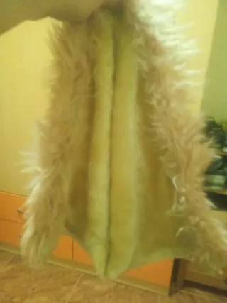 Cazadora acolchada dorada