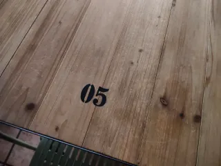 Tavolo Industriale e 6 Sedie