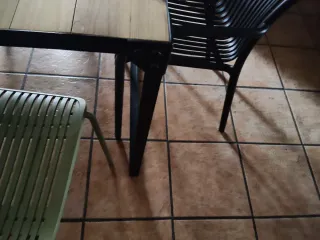 Tavolo Industriale e 6 Sedie