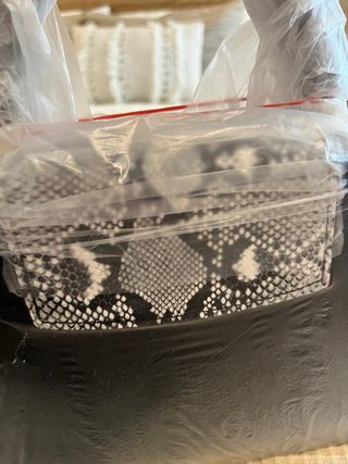 Bolso Negro y Multicolor