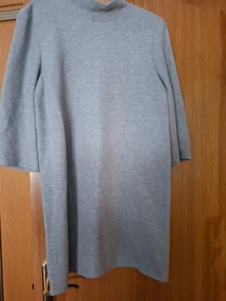 Vestido de punto gris