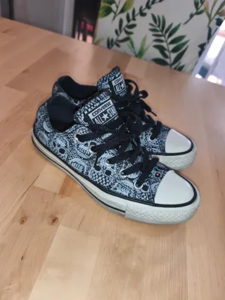 Zapatillas Converse calaveras