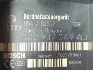 Caja Fusibles y relés W Passat 3C0 937 049 AJ