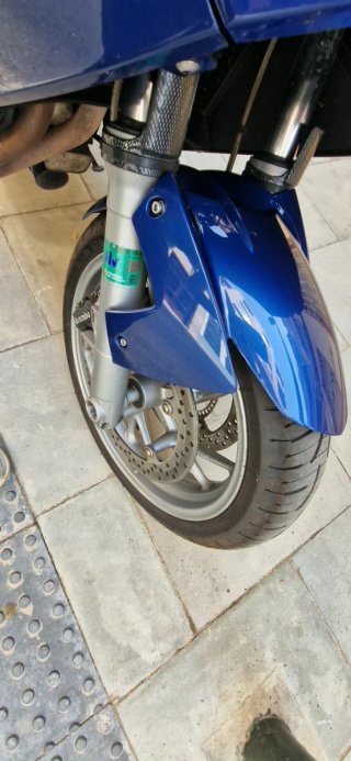 BMW F800ST Azul con Maletas Originales