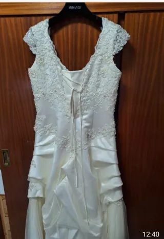 Vestido de Novia Bordado con Pedrería