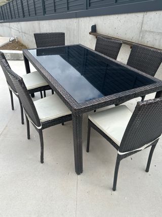 Mesa de jardín con 6 sillas