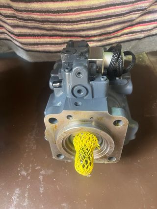 Bomba Hidráulica Komatsu Nueva