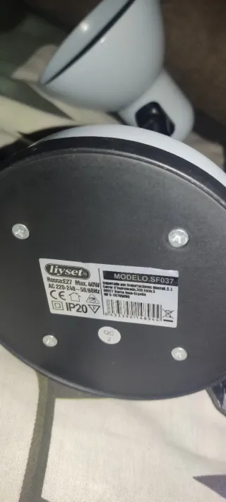 Lámpara de escritorio flexible blanca