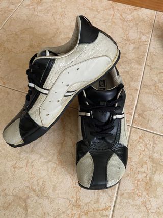 Zapatillas Diesel Talla 37 Beige/Negro