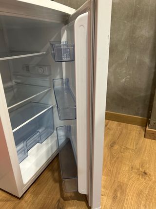 Frigorífico Hisense pequeño