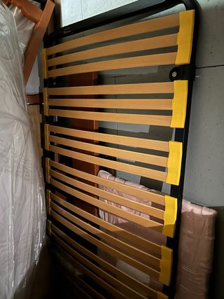 Somier de lamas de madera y metal