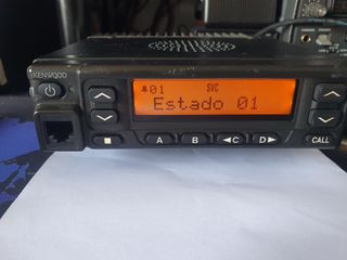 Radioaficionado Icom Kenwood Negra