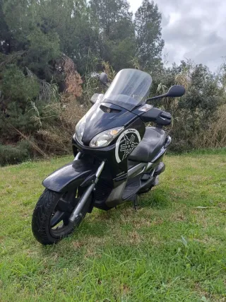 Yamaha Xmax 250 Negra
