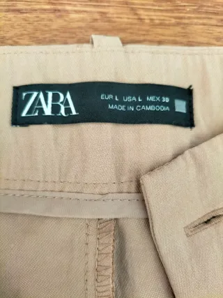 Pantalón corto beige