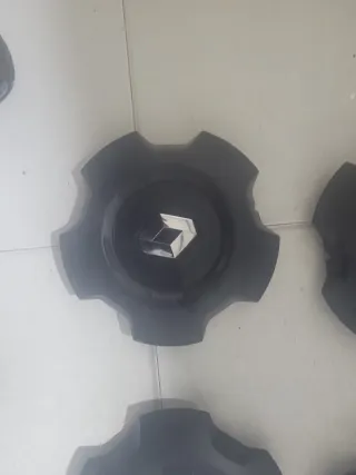 4 Tapacubos Renault Trafic 16 Originales