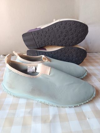 Zapatillas deportivas beige y grises talla 35