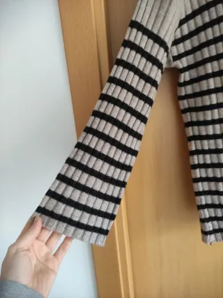 Jersey de rayas beige y negro