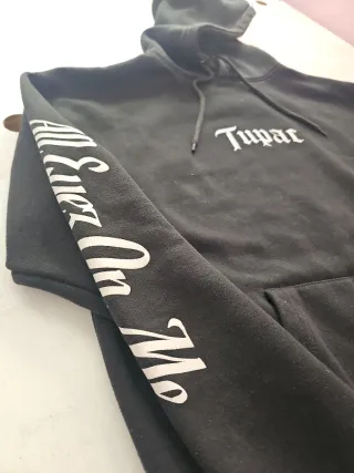 Sudadera inspirada en 2Pac Pull&Bear Negra