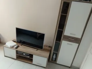 Mueble TV con vitrina y bar