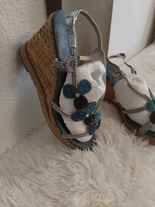 Sandalias Alma en Pena Talla 39 ,nuevas.