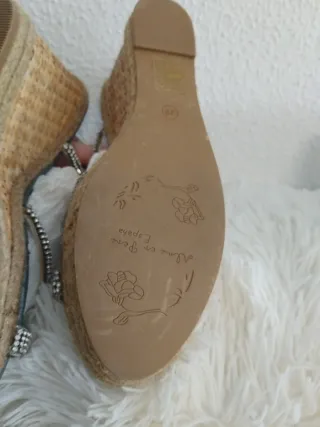 Sandalias Alma en Pena Talla 39 ,nuevas.