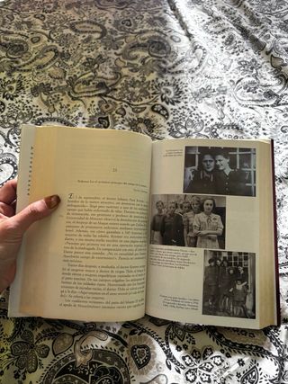 Las 999 mujeres de Auschwitz / 999: The Extraor...