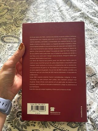 Las 999 mujeres de Auschwitz / 999: The Extraor...