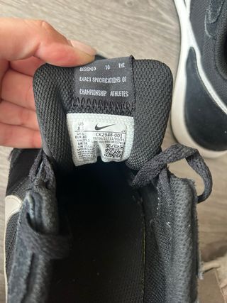 Zapatillas Nike Venture Runner Negras