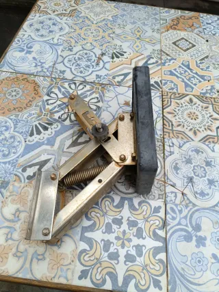 Soporte motor auxiliar fueraborda