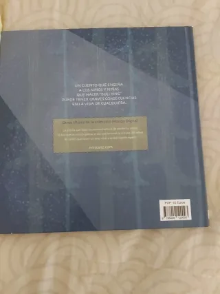 Son 4 libros. Los títulos se encuentran en fotos.