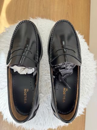 Zapatos marca SILBON talla 37 de niño negro