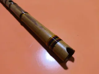Flauta étnica de bambú