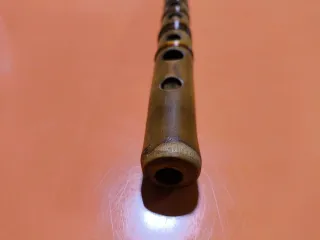 Flauta étnica de bambú