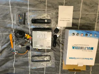 Radio CD USB Multimedia con pantalla 7" automática