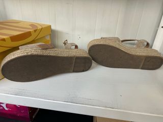 Sandalias Beige/Marrón Cuña