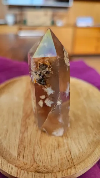 Punta de Cuarzo Aura Arcoíris