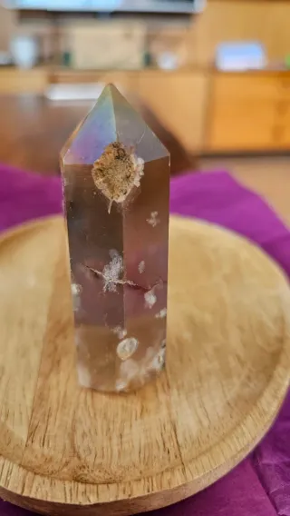 Punta de Cuarzo Aura Arcoíris