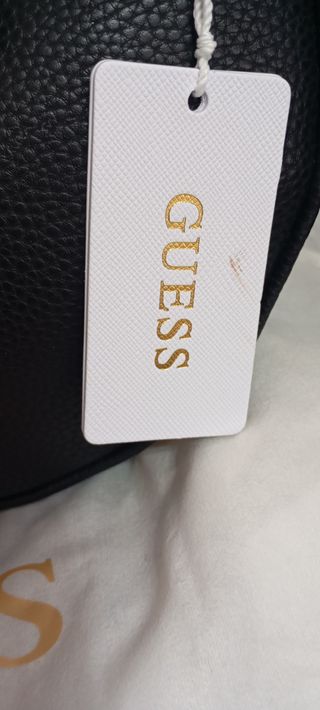 Bolso marca Negro Cadena Dorada