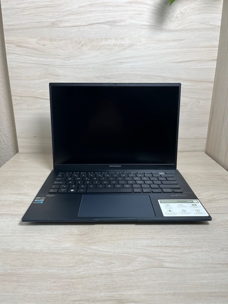 Asus Zenbook 14 OLED afbeelding 2