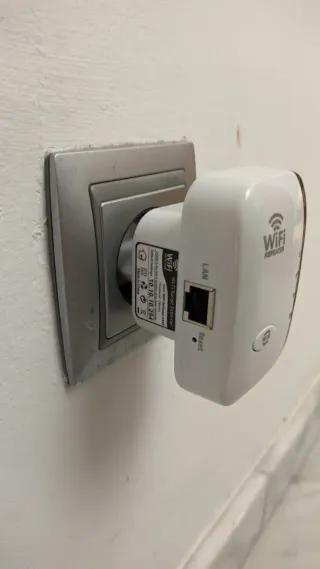 Repetidor Wifi con puerto LAN