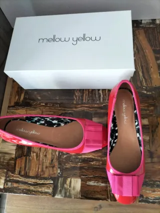 Zapatos marca Mellow Yellow piel.