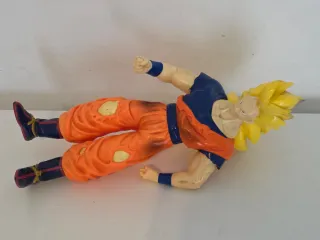 Figura Goku Super Saiyan Dragon Ball Z 36cm 1989