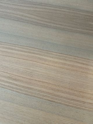 Mesa de comedor con 4 sillas